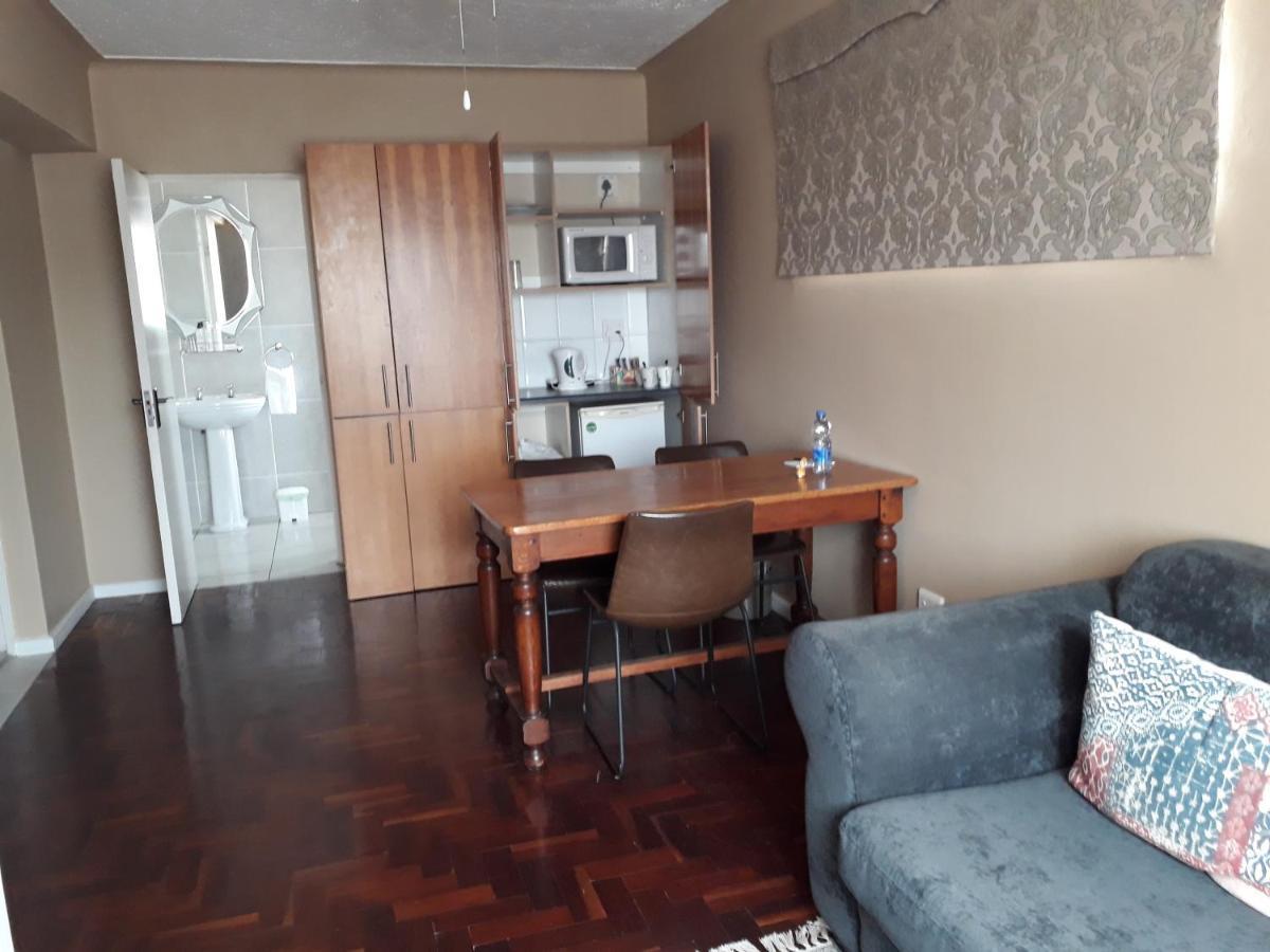 Harewood Lodge East London Esterno foto